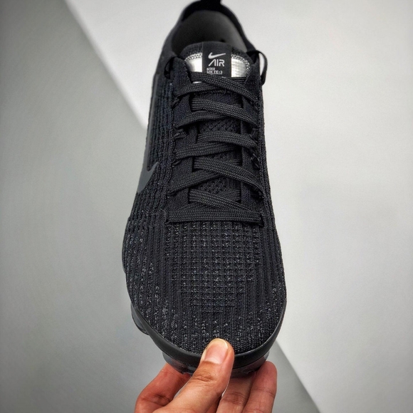 vapormax 3.0 black